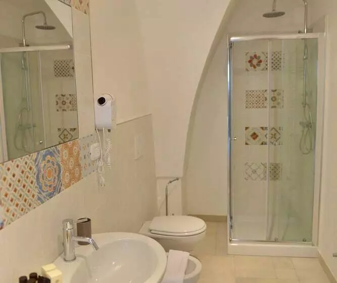 آپارتمان 2 خوابه, Tobacco Suite