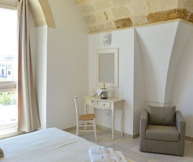 شقة غرفتين, Tobacco Suite