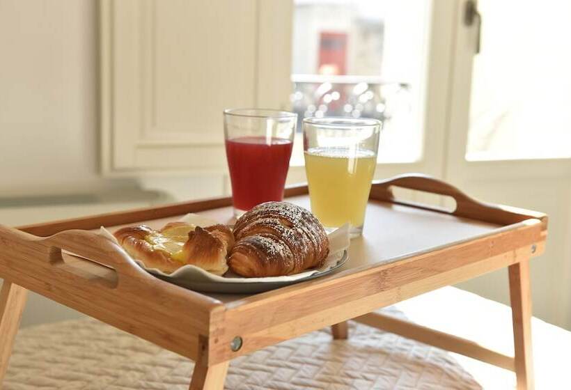 غرفة ديلوكس, Tobacco Suite