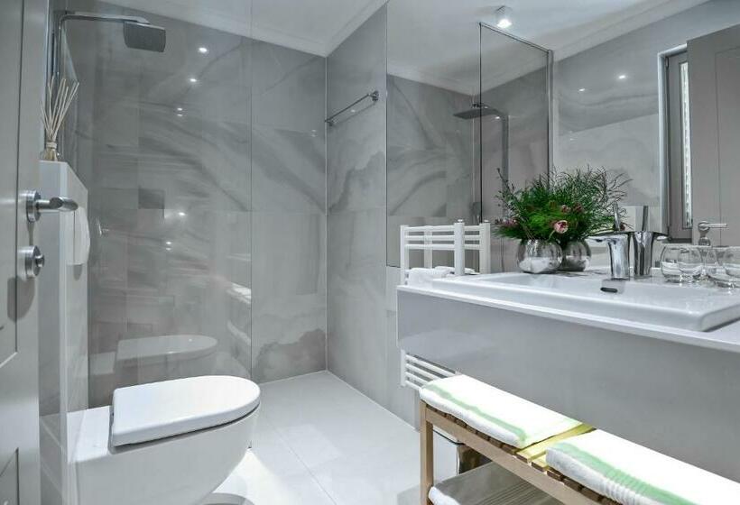 Standard Room with Balcony, Heritage Hotel 19