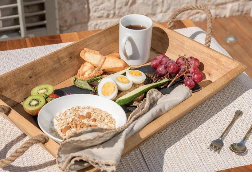 Standard Room with Balcony, Heritage Hotel 19