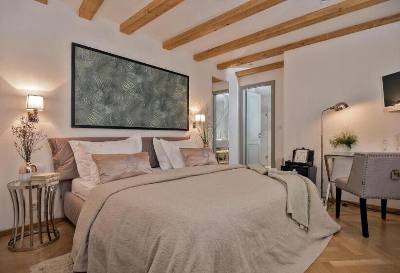 Standard Room Ground Floor, Heritage Hotel 19