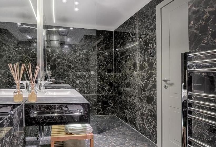 Standard Room, Heritage Hotel 19