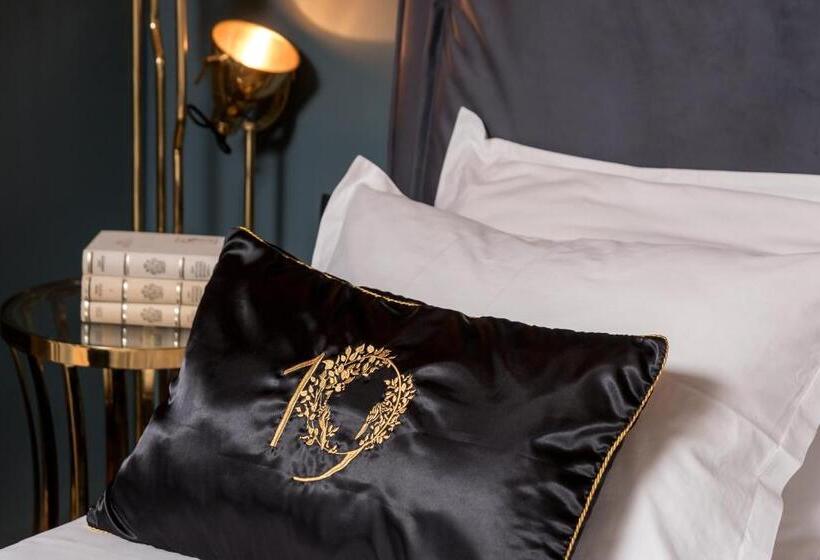 Penthouse Suite, Heritage Hotel 19