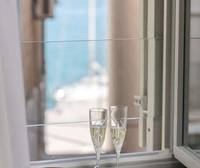 Penthouse Suite, Heritage Hotel 19