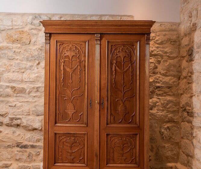 Standard Room with Balcony, Heritage Hotel 19