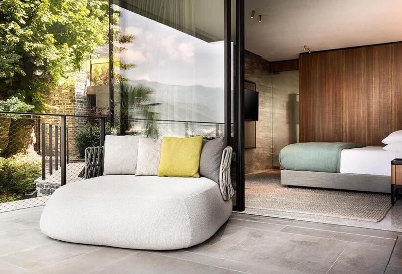 جناح سوبيريور, Il Sereno Lago Di Como