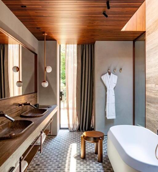 جناح, Il Sereno Lago Di Como