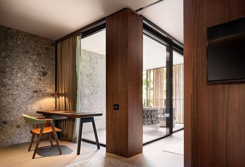 جناح, Il Sereno Lago Di Como