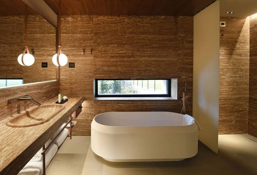 جناح, Il Sereno Lago Di Como