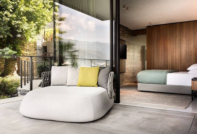 جناح, Il Sereno Lago Di Como