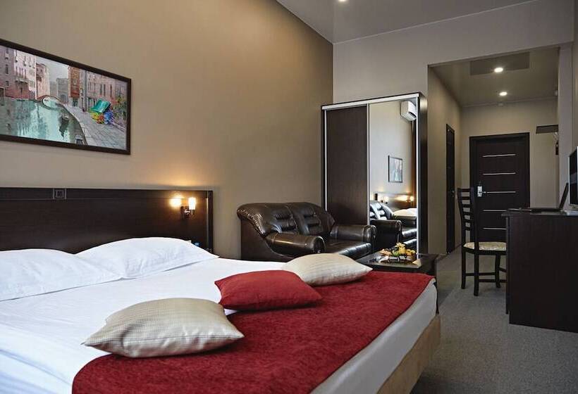 חדר ביזנס, Belaya Akatsiya