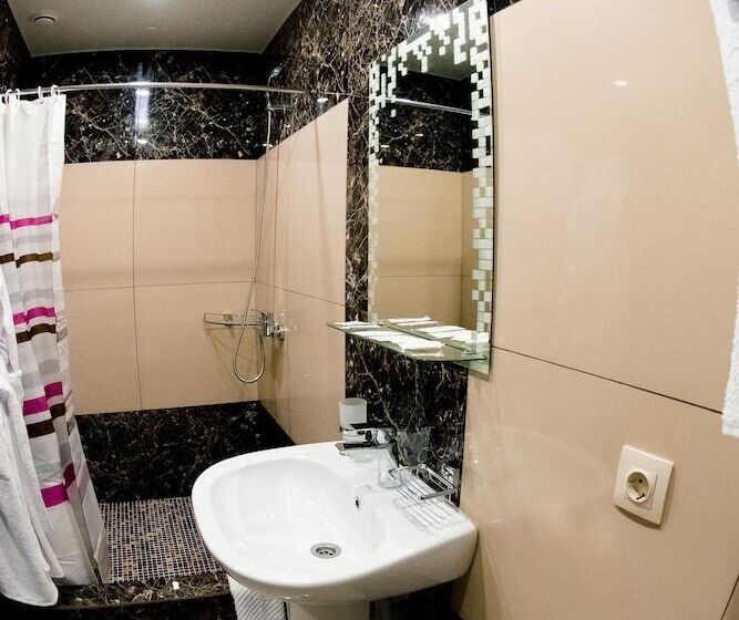 חדר סטנדרט שתי מיטות זוגיות, Belaya Akatsiya