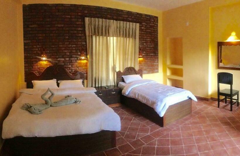 اتاق لوکس, Chautari Garden Resort