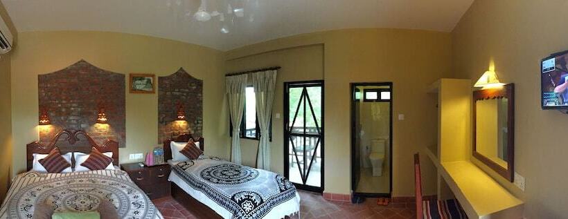 اتاق لوکس, Chautari Garden Resort