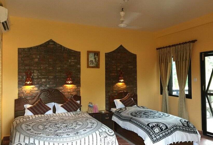 اتاق لوکس, Chautari Garden Resort