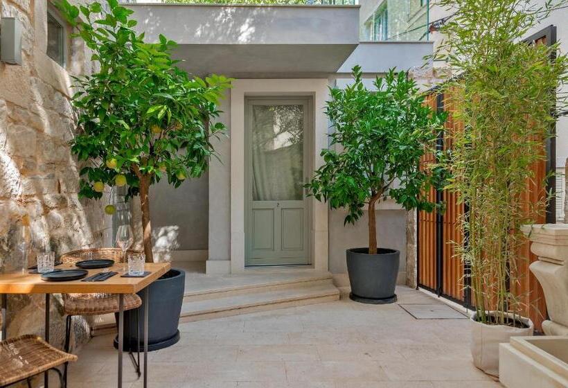 Standard Room Ground Floor, Heritage Hotel 19