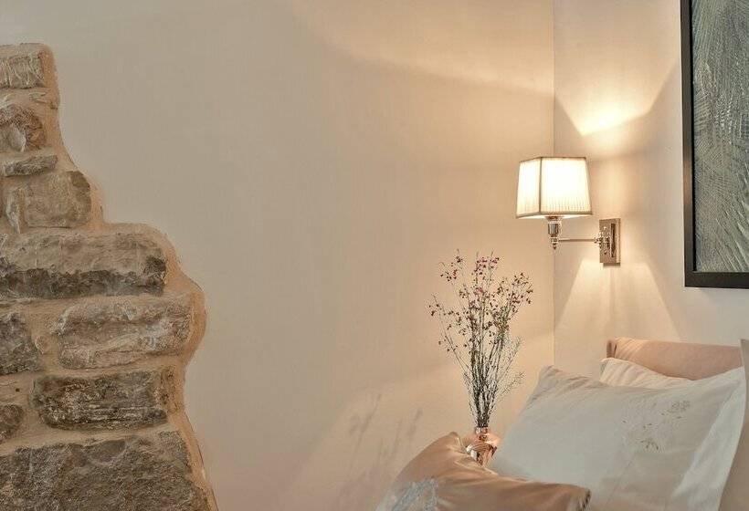 Standard Room Ground Floor, Heritage Hotel 19