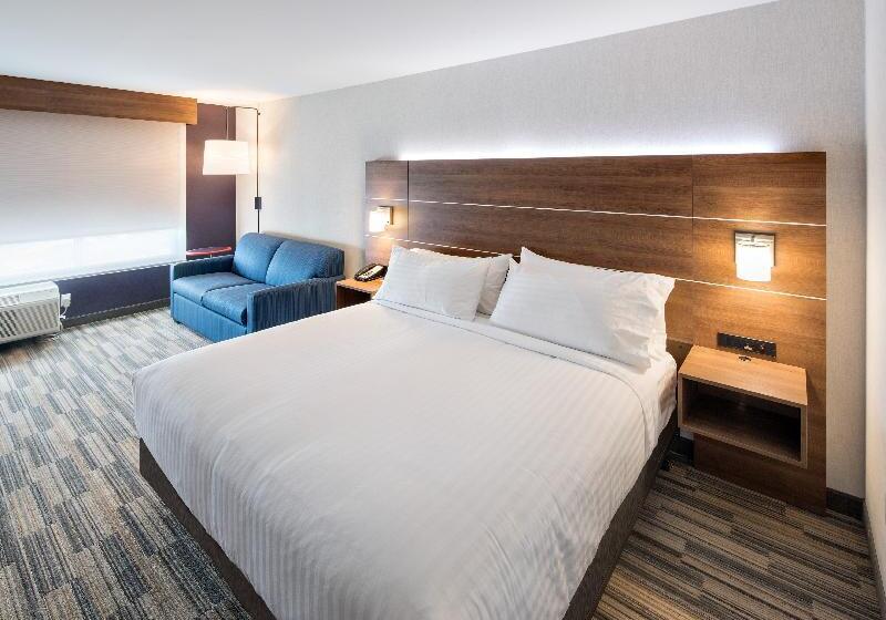 חדר סטנדרט עם מיטת קינג, Holiday Inn Express   Red Deer North, An Ihg