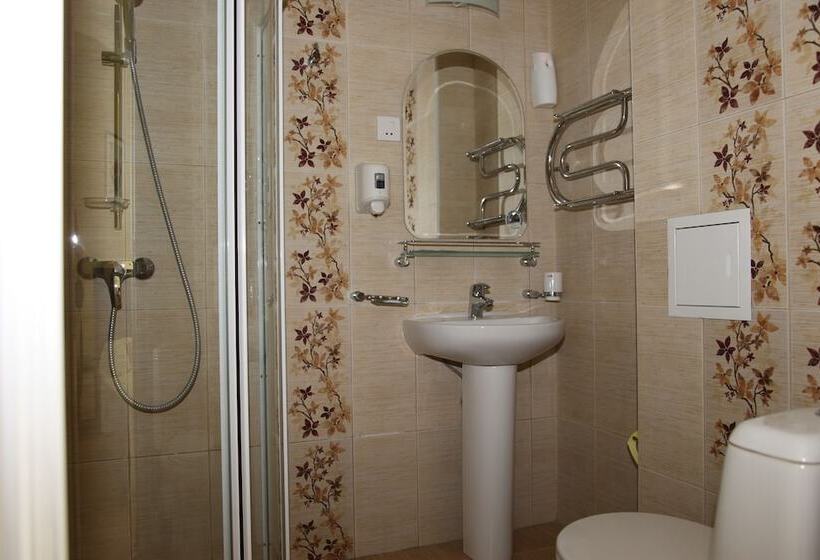 이코노미 룸, Iceberg