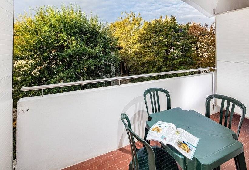 חדר סטנדרט לשלושה, La Pergola Dependance