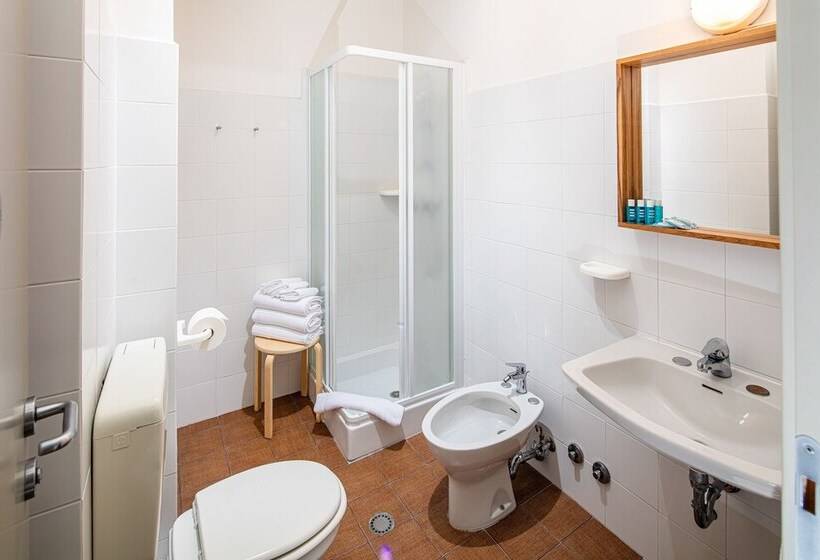 חדר סטנדרט לשלושה, La Pergola Dependance