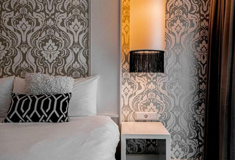 اتاق استاندارد با تخت بزرگ, Le Theatre