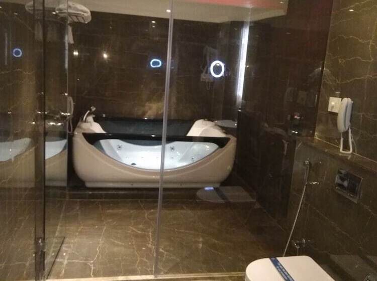 プレジデントスイートルーム, Oxina Lygon