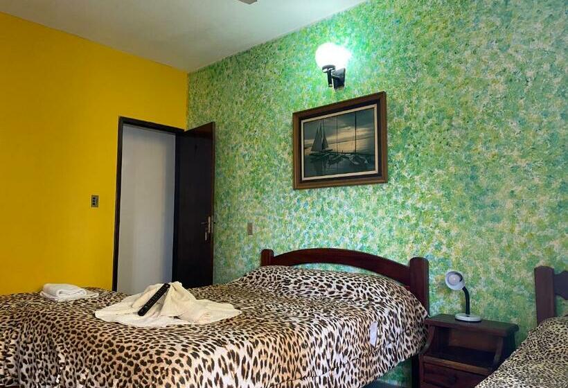 标准三人间, Pousada Pratagy