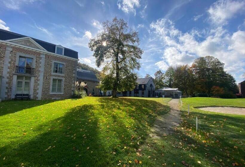 带花园景观的标准工作室, La Chambre Et Le Studio Du Château Du Golf De Bernalmont