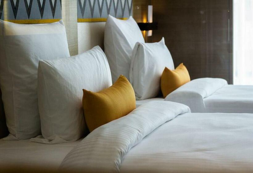行政房间, Novotel Guwahati Gs Road