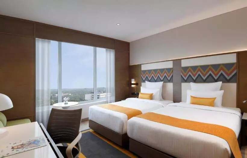 キングサイズベッドのエクゼクティブルーム, Novotel Guwahati Gs Road