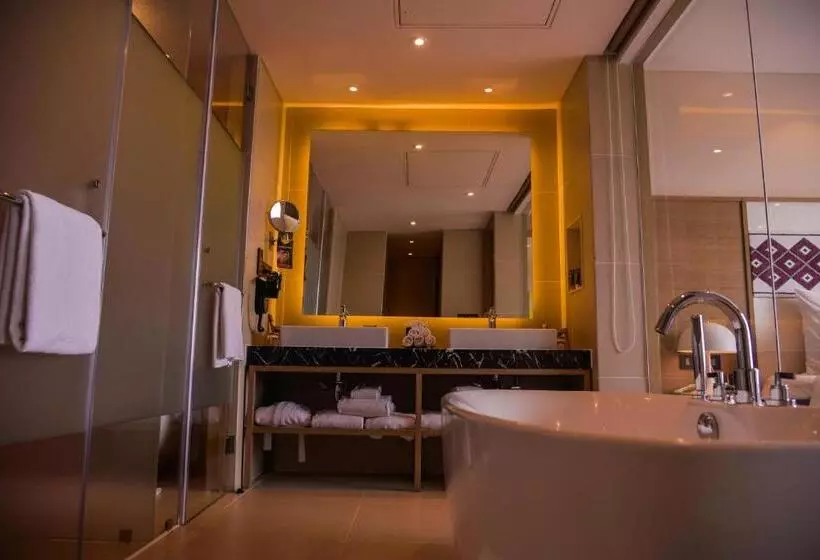 エクゼクティブスイート, Novotel Guwahati Gs Road