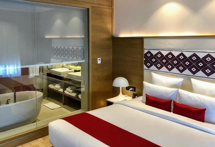 سوییت اجرایی, Novotel Guwahati Gs Road