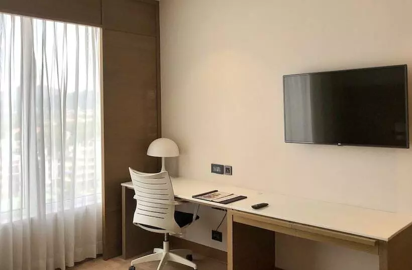 エクゼクティブルーム, Novotel Guwahati Gs Road