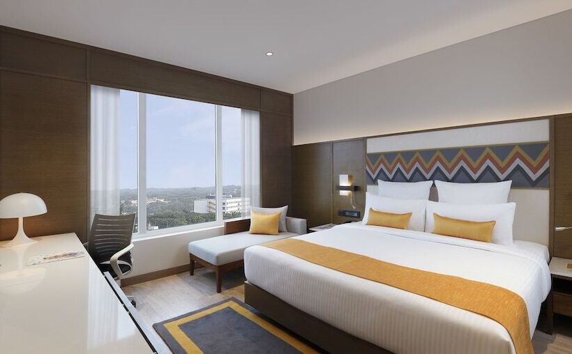 اتاق سوپریور, Novotel Guwahati Gs Road