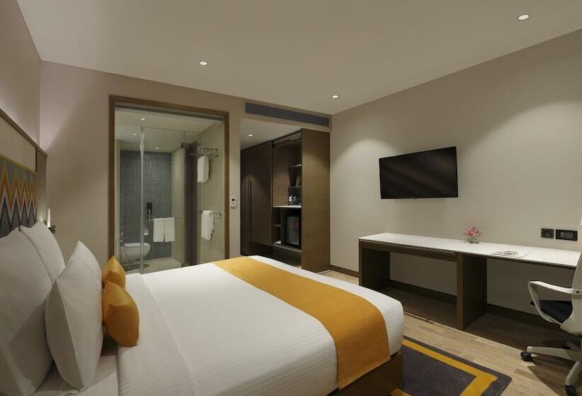 اتاق سوپریور, Novotel Guwahati Gs Road