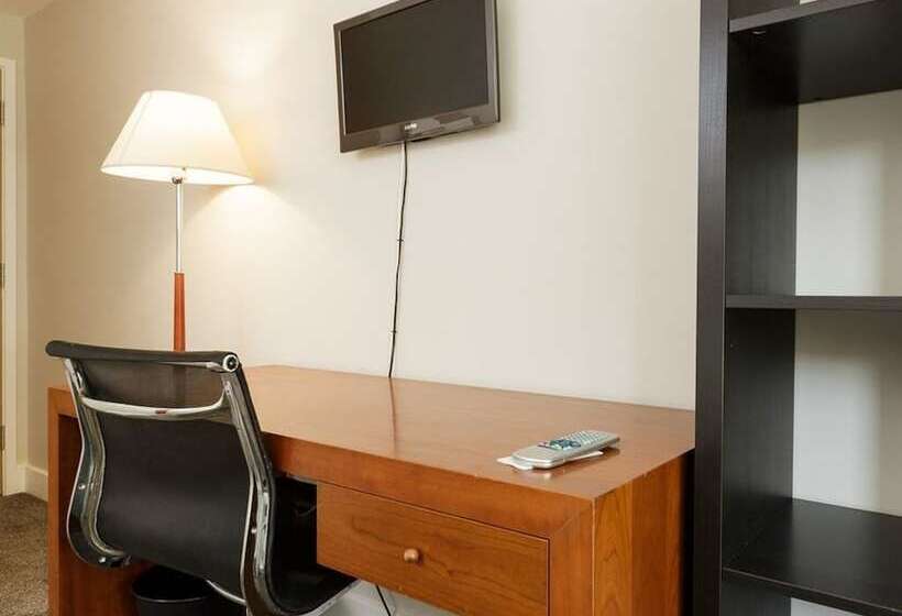 Номер Superior, Blue Star House