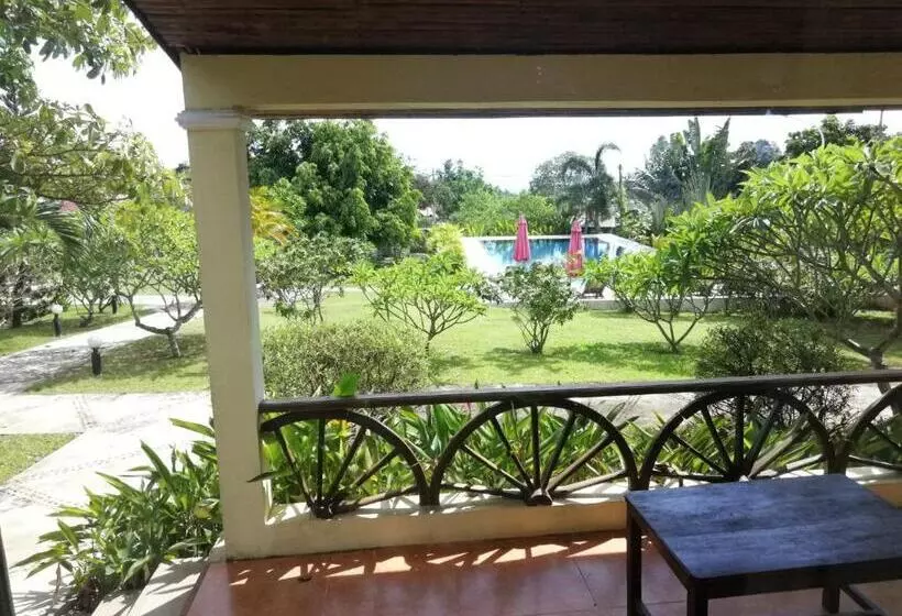 بانگلوی لوکس, Q Bungalows