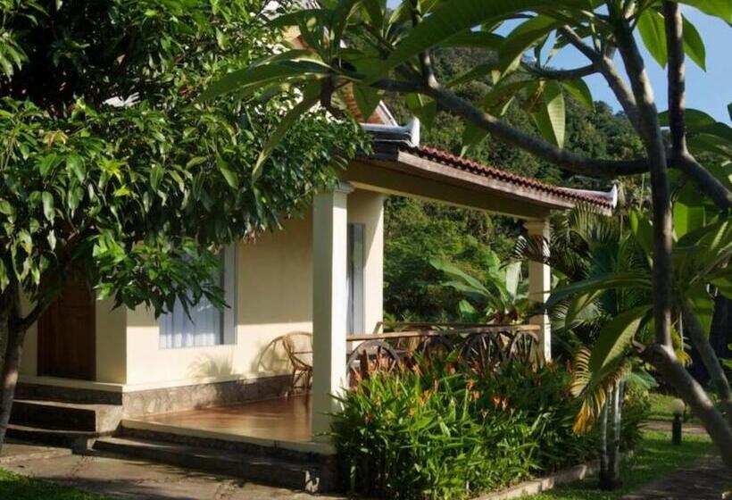 Bungalow Deluxe, Q Bungalows