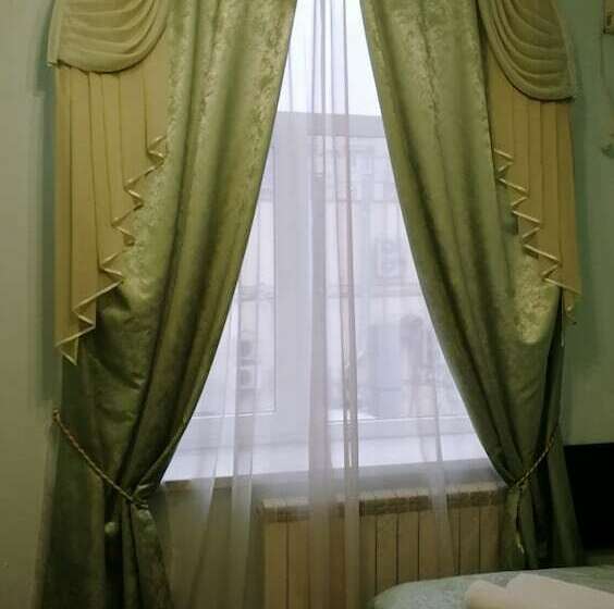 חדר סטנדרט, Continental