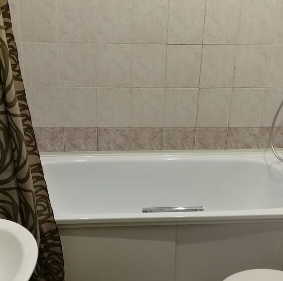 חדר סטנדרט, Continental