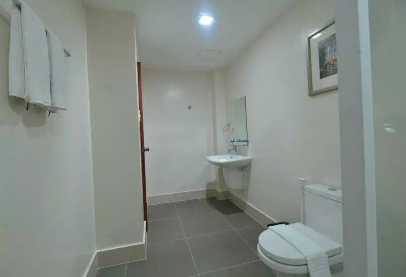 اتاق خانوادگی, Royal Suites Condotel