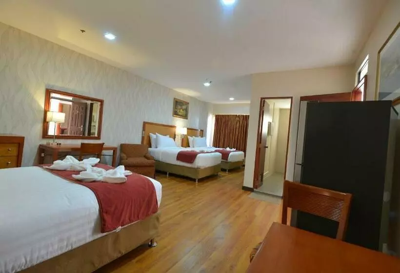 اتاق خانوادگی, Royal Suites Condotel