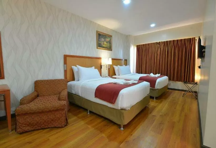 اتاق خانوادگی, Royal Suites Condotel