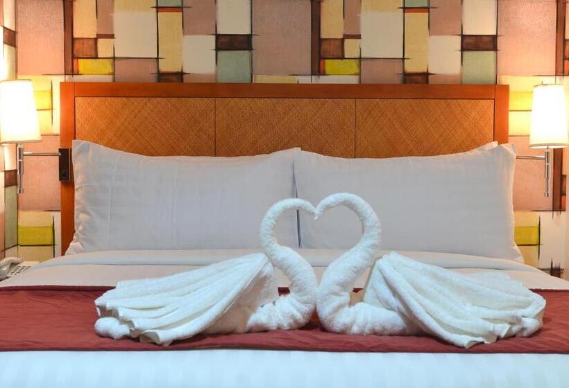 스위트, Royal Suites Condotel