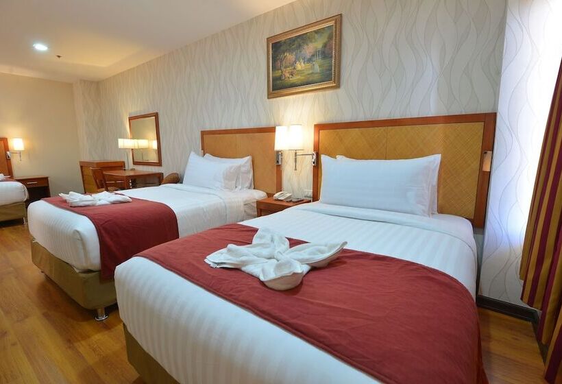 اتاق خانوادگی, Royal Suites Condotel