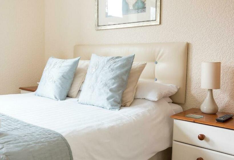 חדר סטנדרט לשלושה, The Laurels B&b