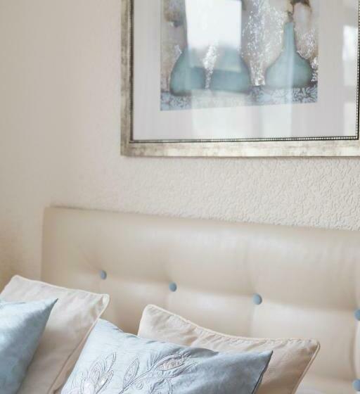 חדר סטנדרט לשלושה, The Laurels B&b