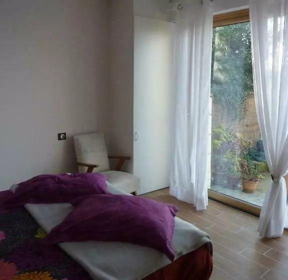身障者適用スタンダードルーム, Chambres D'hôtes : La Isla Bonita